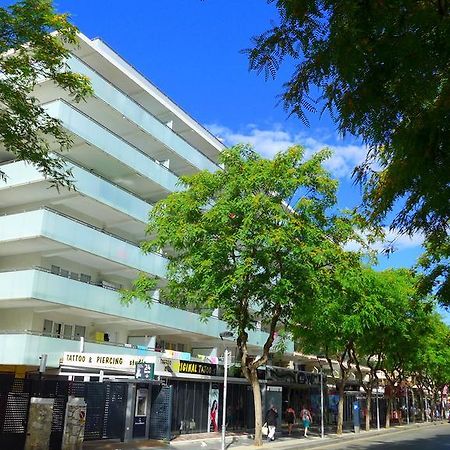 Goya Apartments Салоу Екстериор снимка