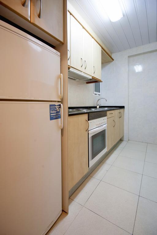 Goya Apartments Салоу Екстериор снимка