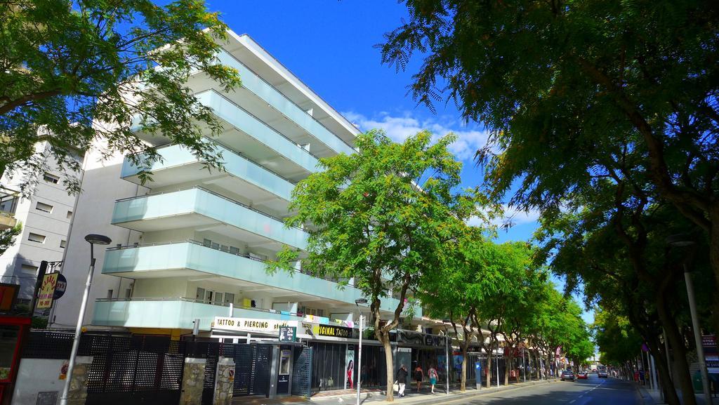 Goya Apartments Салоу Екстериор снимка