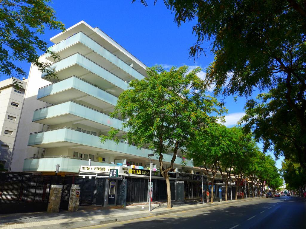 Goya Apartments Салоу Екстериор снимка